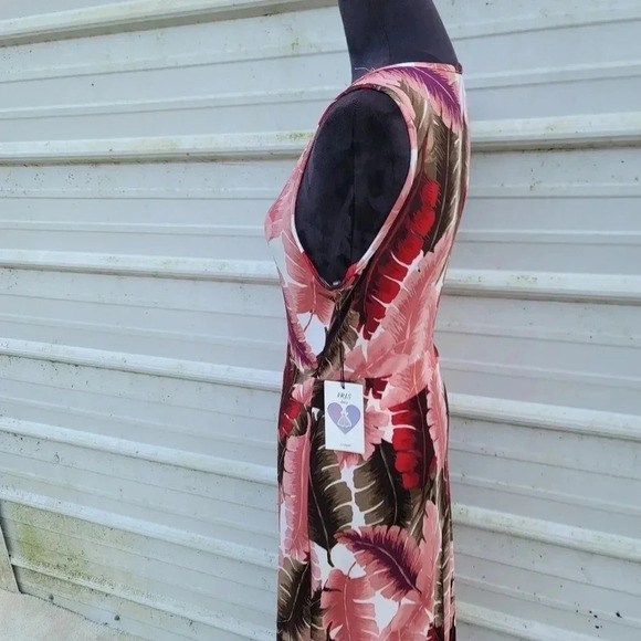 NWT IRIS Feather Print Sleveless MAXI DRESS Two SLITs Jersey Stretch sz M - Picture 5 of 14